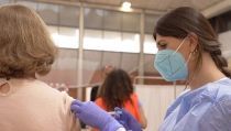 Andaluc&iacute;a cumple un a&ntilde;o de vacunaci&oacute;n con m&aacute;s de 15,2 millones de dosis inoculadas