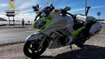 Investigan a un conductor por circular de forma temeraria intimidando a ciclistas