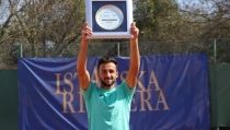 El tenista almeriense Javi Barranco gana el M25 de Rovinj y se acerca a la previa de Roland Garros