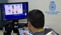 La Polic&iacute;a Nacional en Almer&iacute;a detiene a un hombre por un delito de pornograf&iacute;a infantil