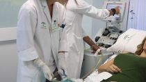Andaluc&iacute;a prepara un Plan de Humanizaci&oacute;n para mejorar la atenci&oacute;n a pacientes