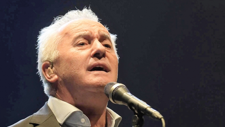 'La vida en canciones' de V&iacute;ctor Manuel pasar&aacute; por Roquetas de Mar en febrero