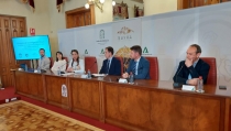 Vera presenta el proyecto de Parque Arqueol&oacute;gico Ciudad de Bayra