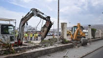 Almer&iacute;a se abre al Puerto con el derribo de la valla en la zona de levante
