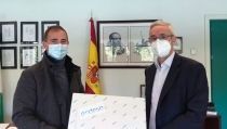 Endesa y Educaci&oacute;n entregan 440 port&aacute;tiles para hacer frente a la brecha digital