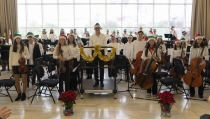 Los m&uacute;sicos de la OIAL dan la bienvenida a la Navidad con un gran, y cl&aacute;sico, concierto