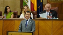 Juanma Moreno adelanta que el Presupuesto de 2023 estar&aacute; centrado en las familias
