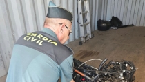 Recuperan en el Puerto de Almer&iacute;a piezas de una motocicleta robada en Francia
