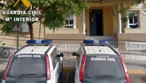 Un detenido y un investigado por allanamiento, robo, lesiones y abusos sexuales